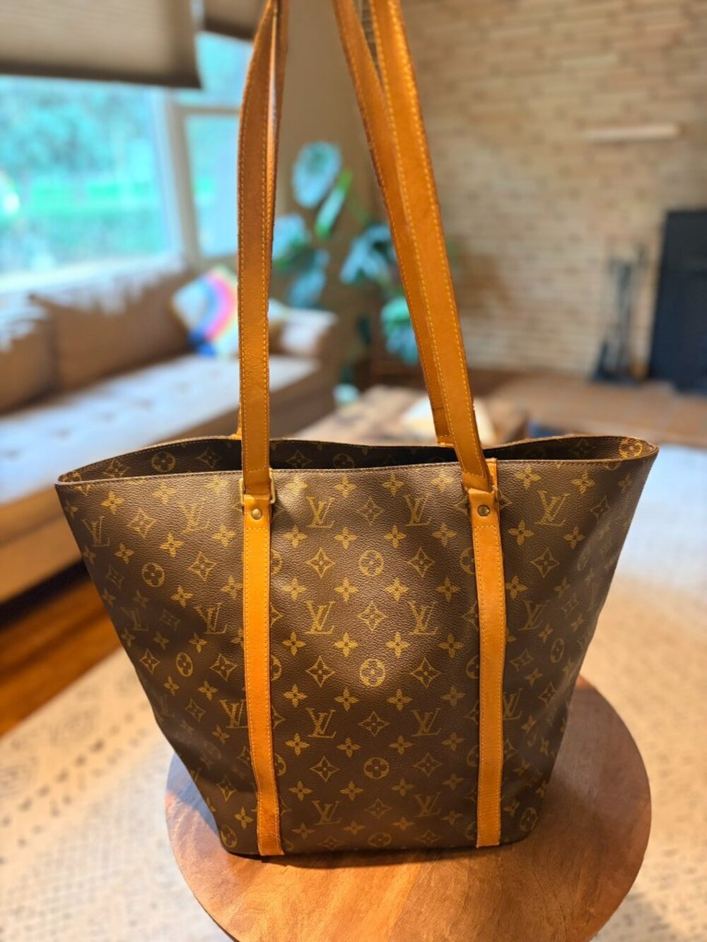 Authentic Louis Vuitton Sac Shopping Tote